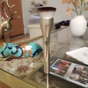 Sonia Kashuk Gold Flat Top Brush